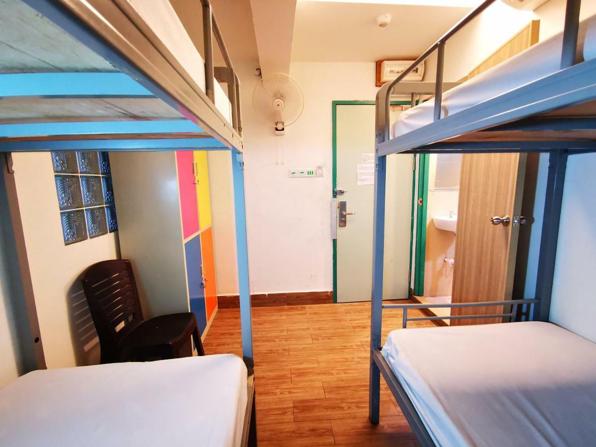 Halo Hostel Кота Кинабалу Екстериор снимка