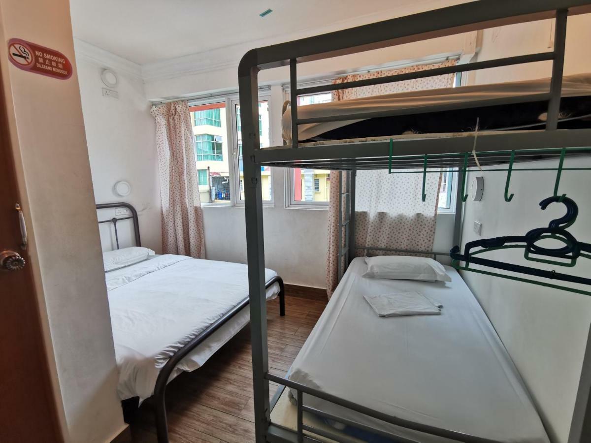 Halo Hostel Кота Кинабалу Екстериор снимка