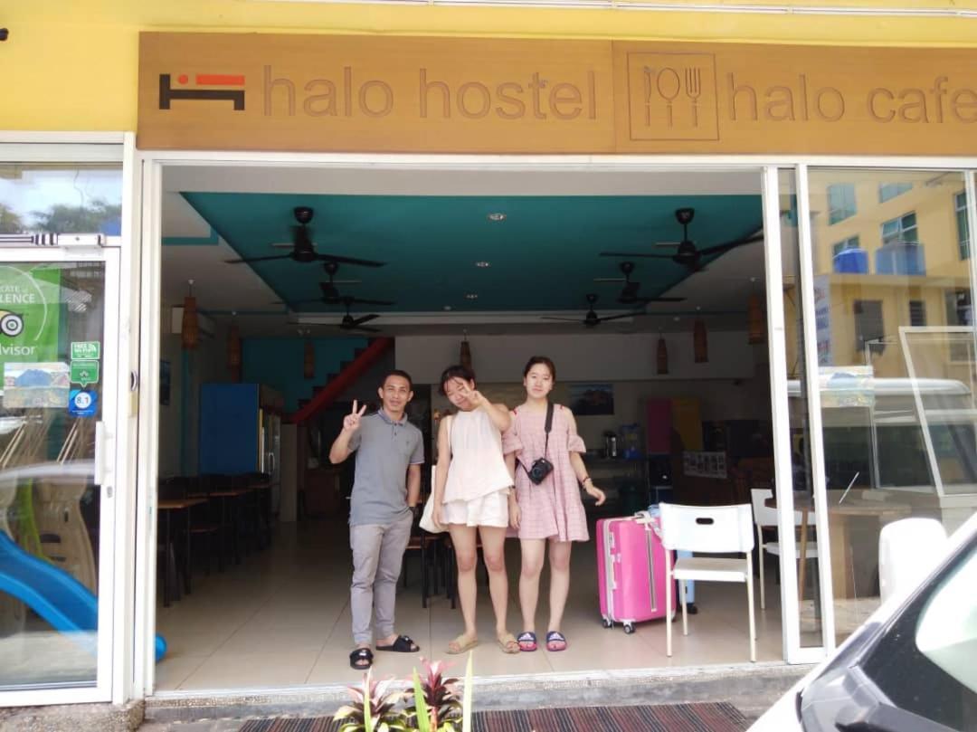 Halo Hostel Кота Кинабалу Екстериор снимка