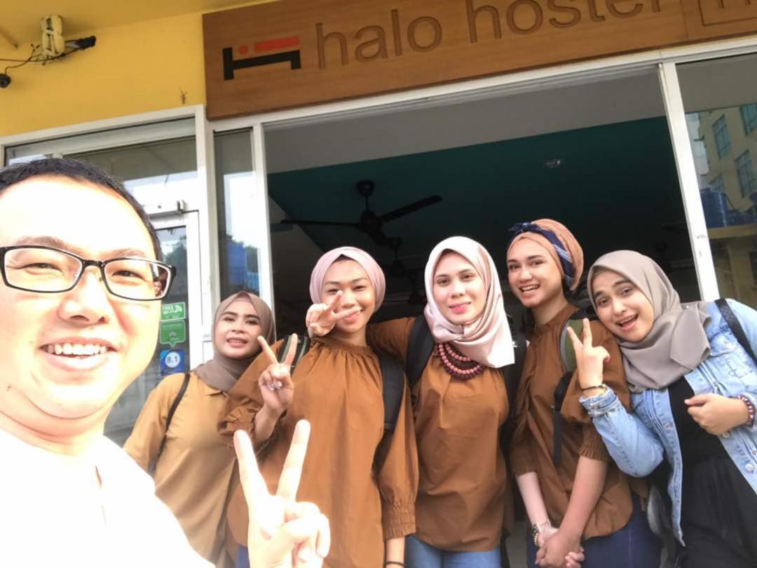 Halo Hostel Кота Кинабалу Екстериор снимка