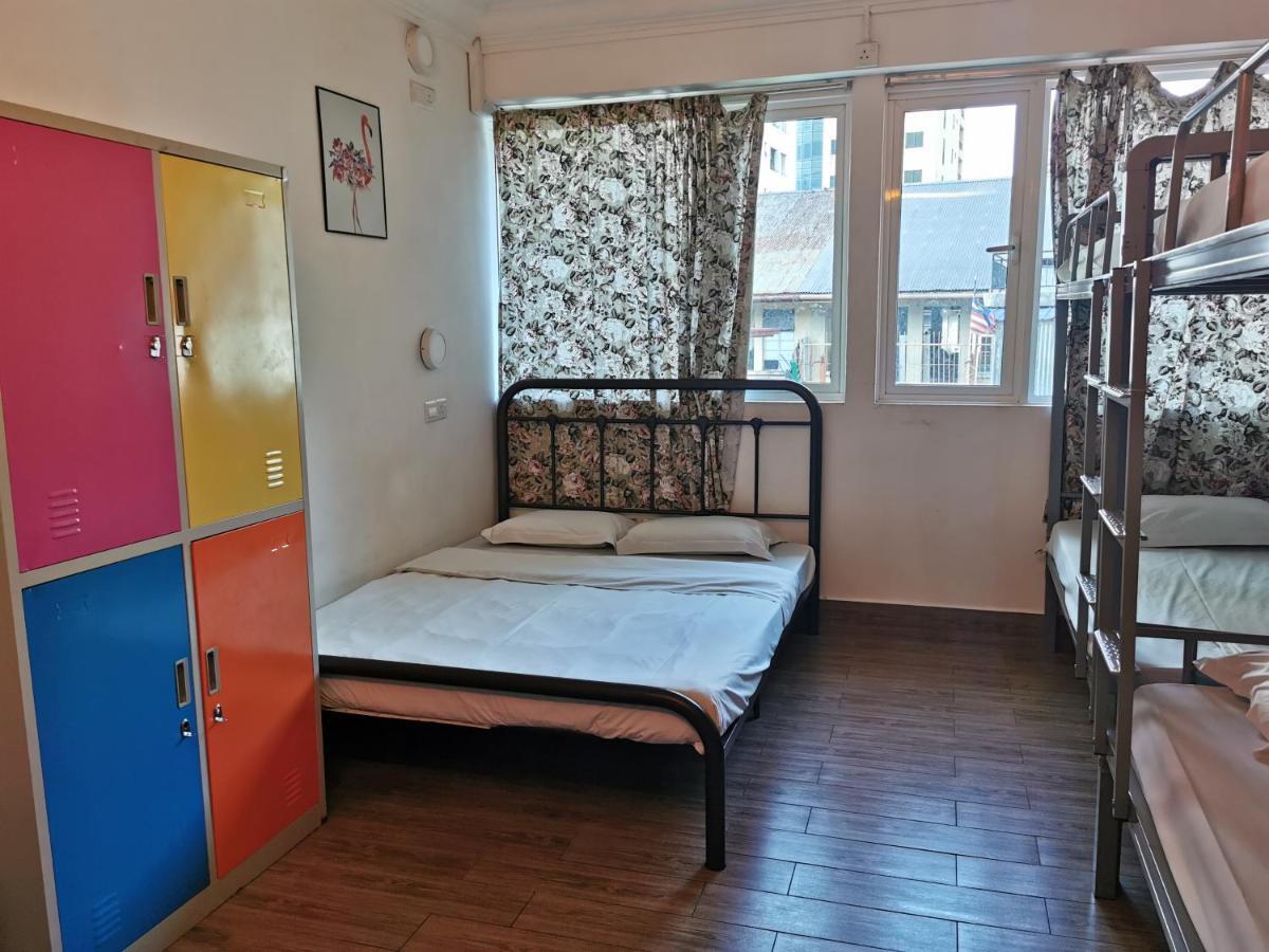 Halo Hostel Кота Кинабалу Екстериор снимка