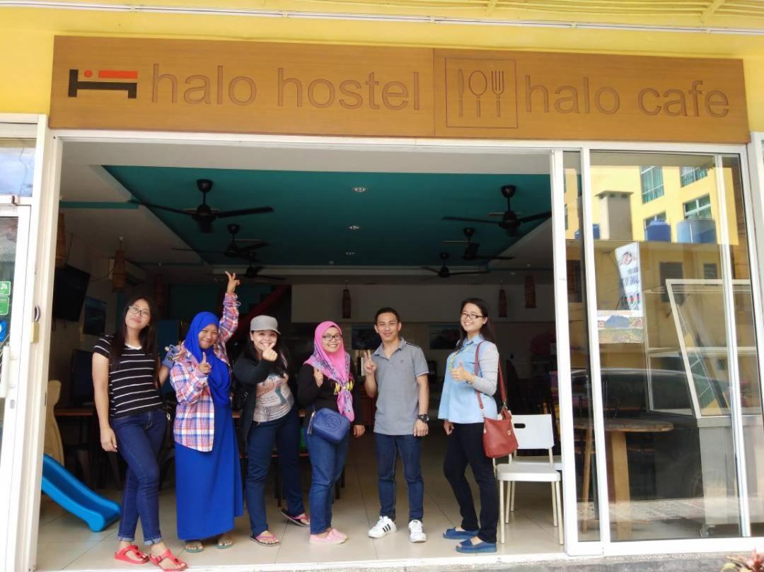 Halo Hostel Кота Кинабалу Екстериор снимка